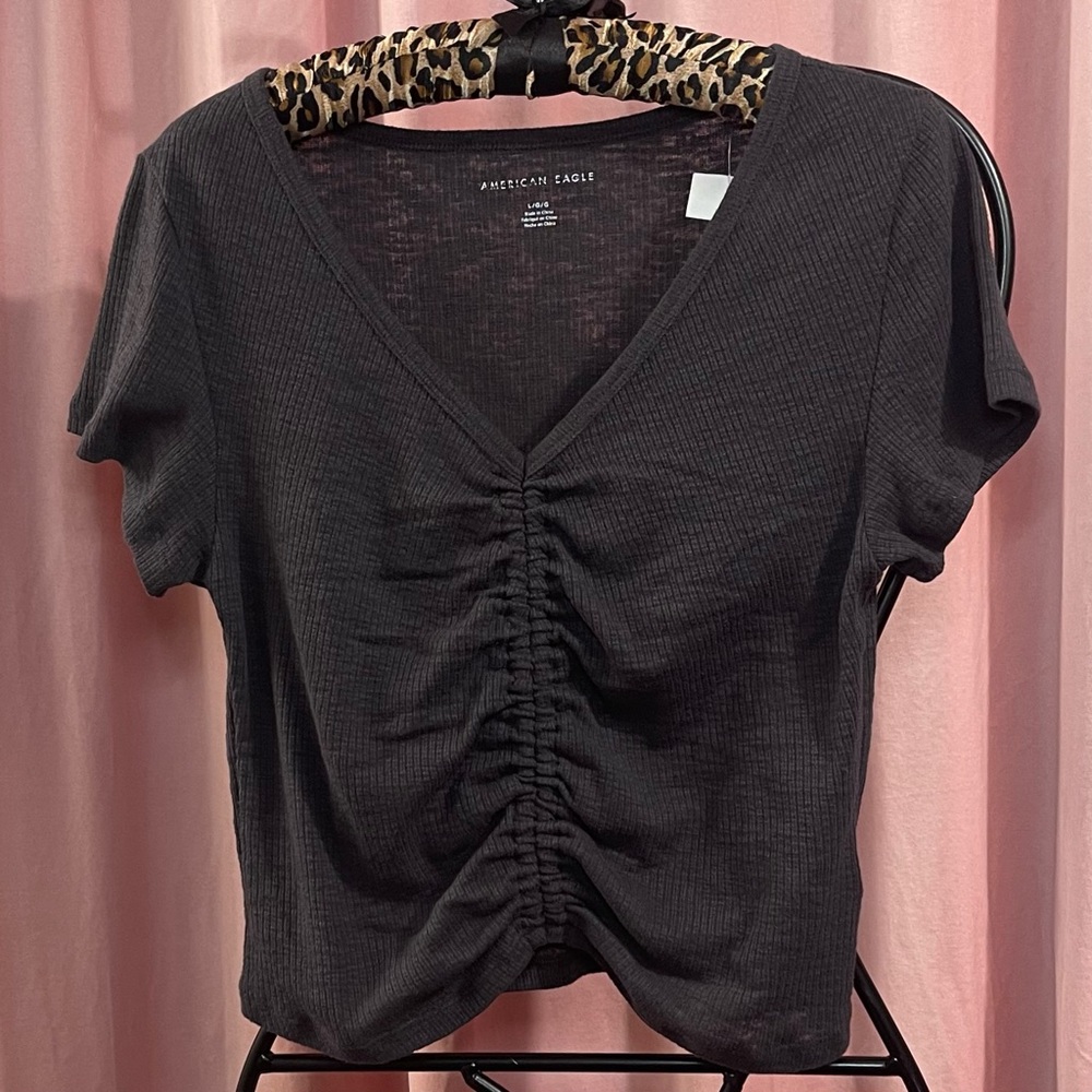 💕NWT AE ruched v neck top